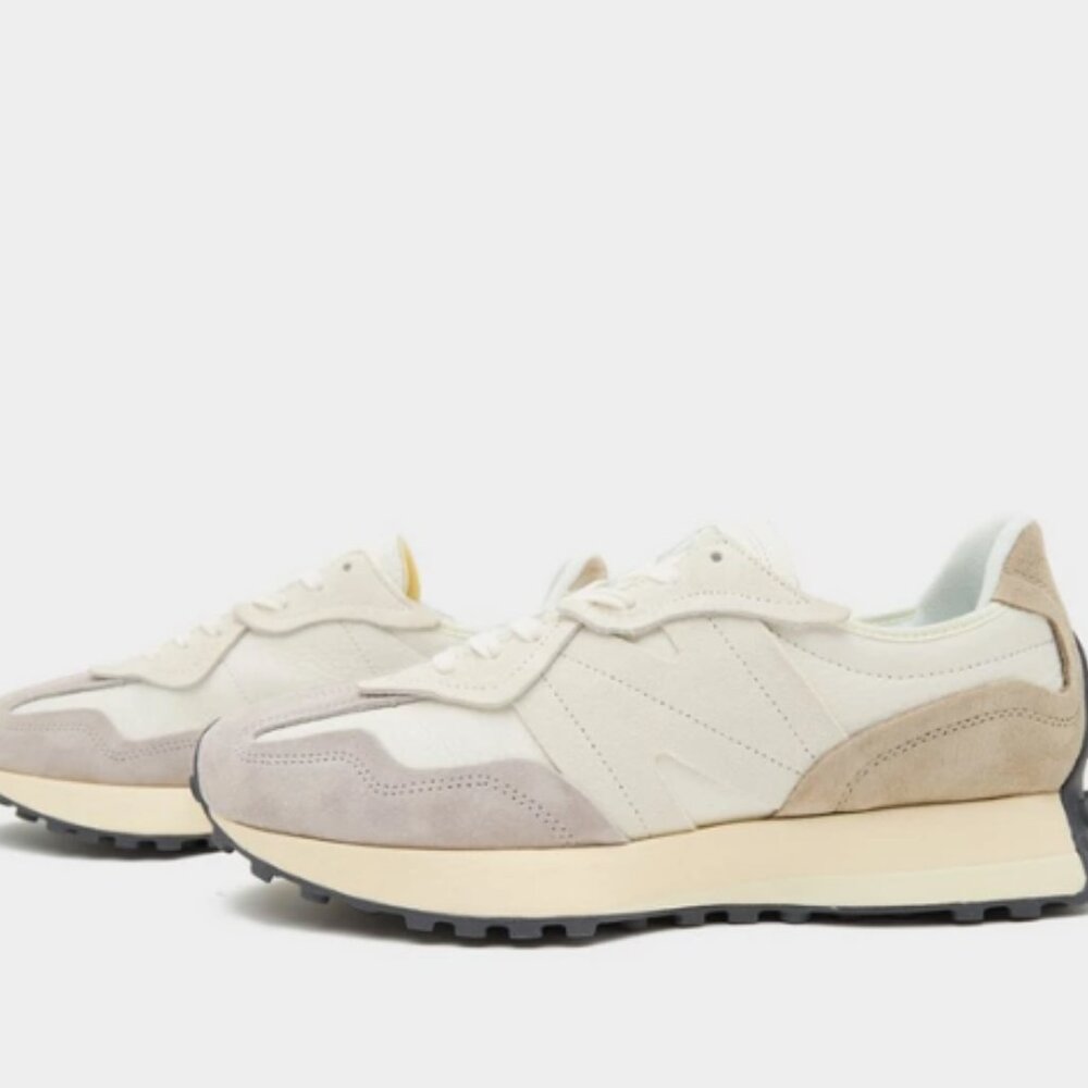 New Balance 327 - Picture 3 of 10